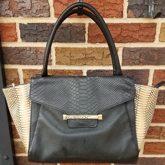 Vince Camuto Leather Cameron Handbag EUC - Picture 3 of 17